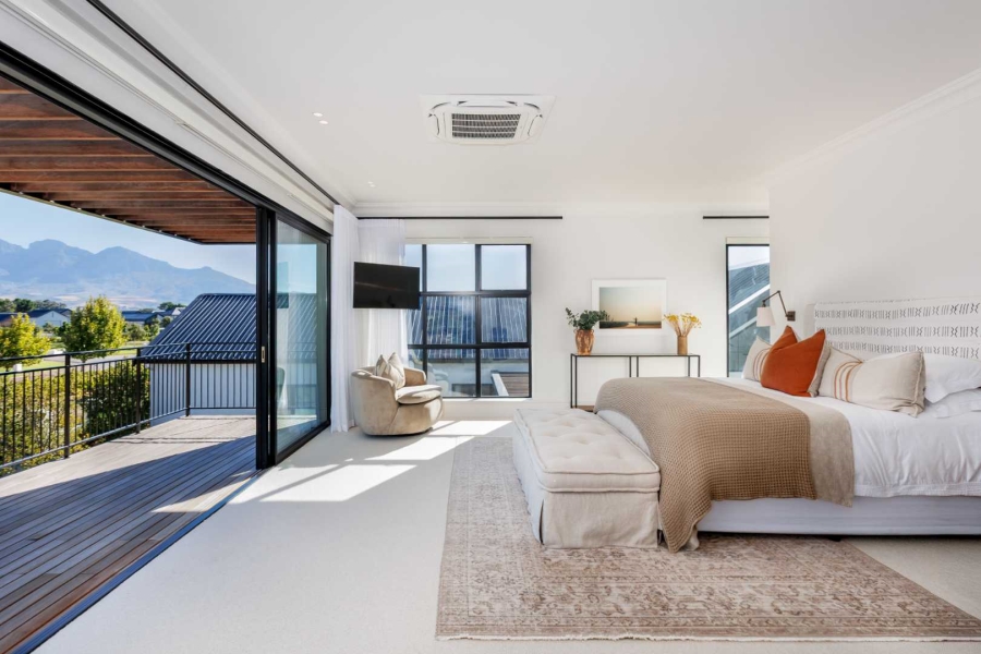 8 Bedroom Property for Sale in Val De Vie Estate Western Cape